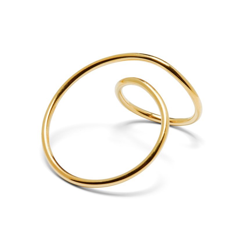 <h2 class="title a-center with-subtitle"><span>Love</span></h2><span class="subtitle a-center"> This sculptural ring symbolises the special “space” of love between two human beings. </span>
